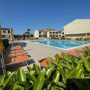  Apartman Apartament With Swimming Pool