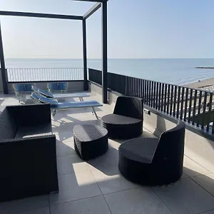  Apartman Nuovo Serenissima Frontemare - Agenzia Cocal